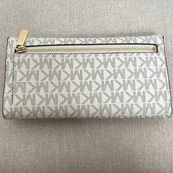 Authentic MK Wallet - Picture 2 of 3